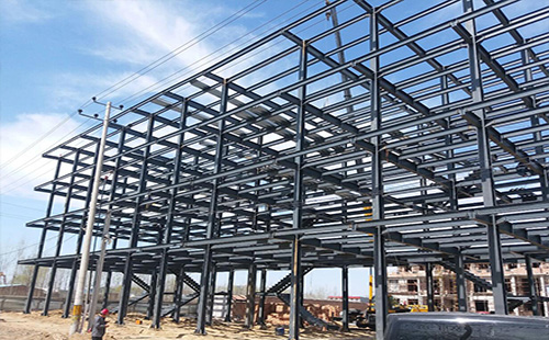 渭源渭源钢结构厂房屋面选材指南：确保性能与经济性的完美结合