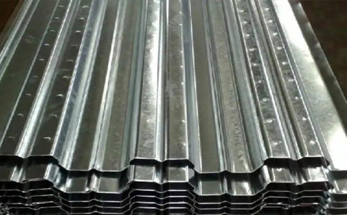 高层住宅吊装渭源楼承板怎么省工期